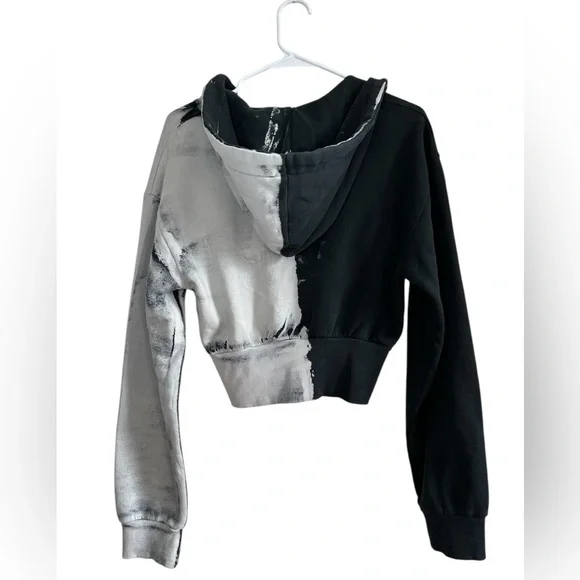 NWT. Zara Two-Tone Black and Gray Women's Cropped Hoodie. Size S. - Picture 2 of 5